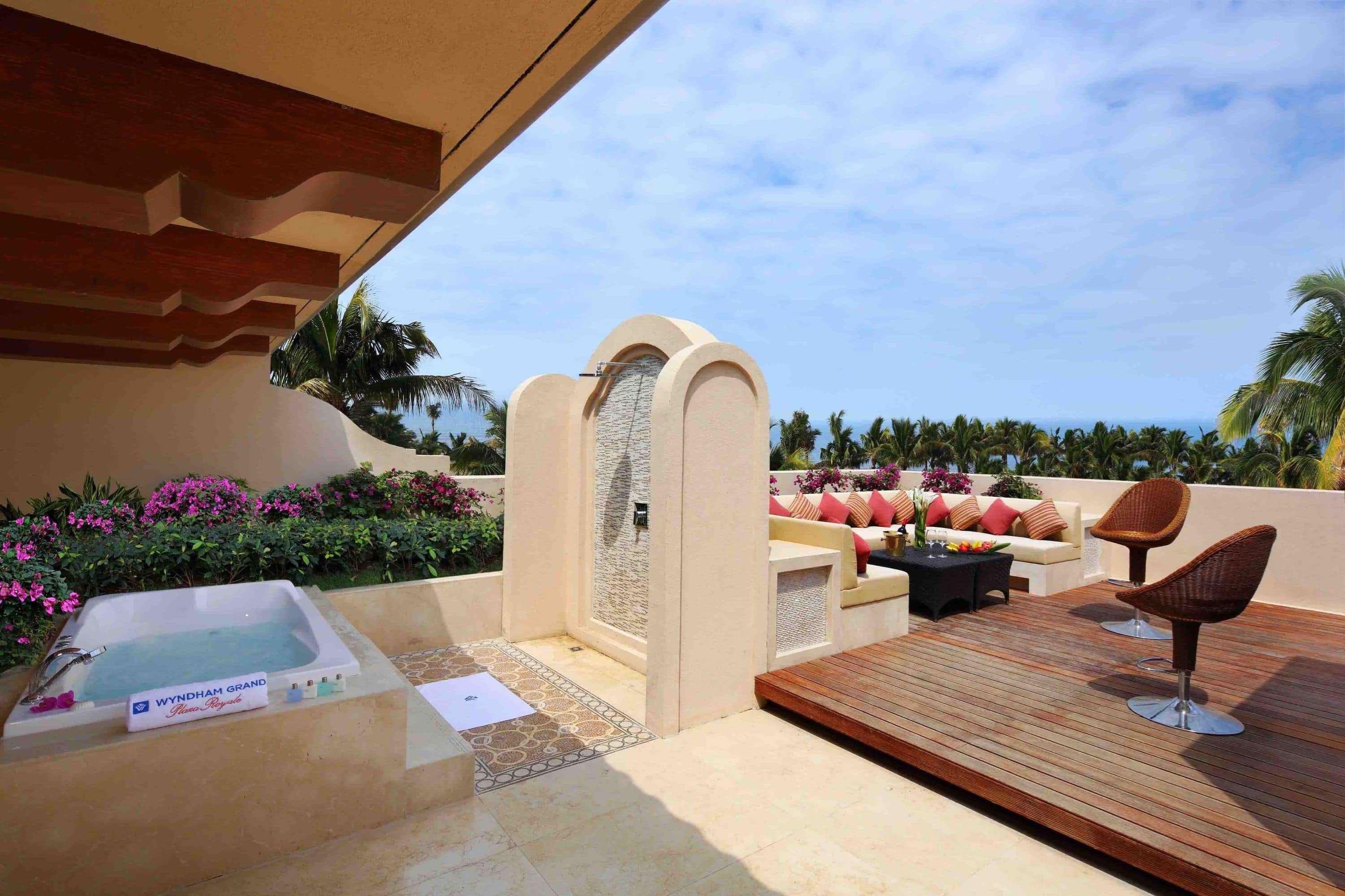 Wyndham Grand Plaza Royale Hainan Longmu Bay Ledong Exterior foto