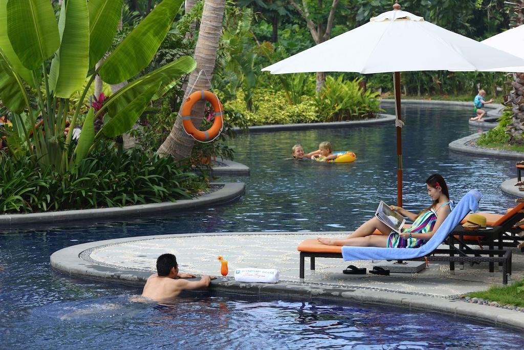 Wyndham Grand Plaza Royale Hainan Longmu Bay Ledong Exterior foto